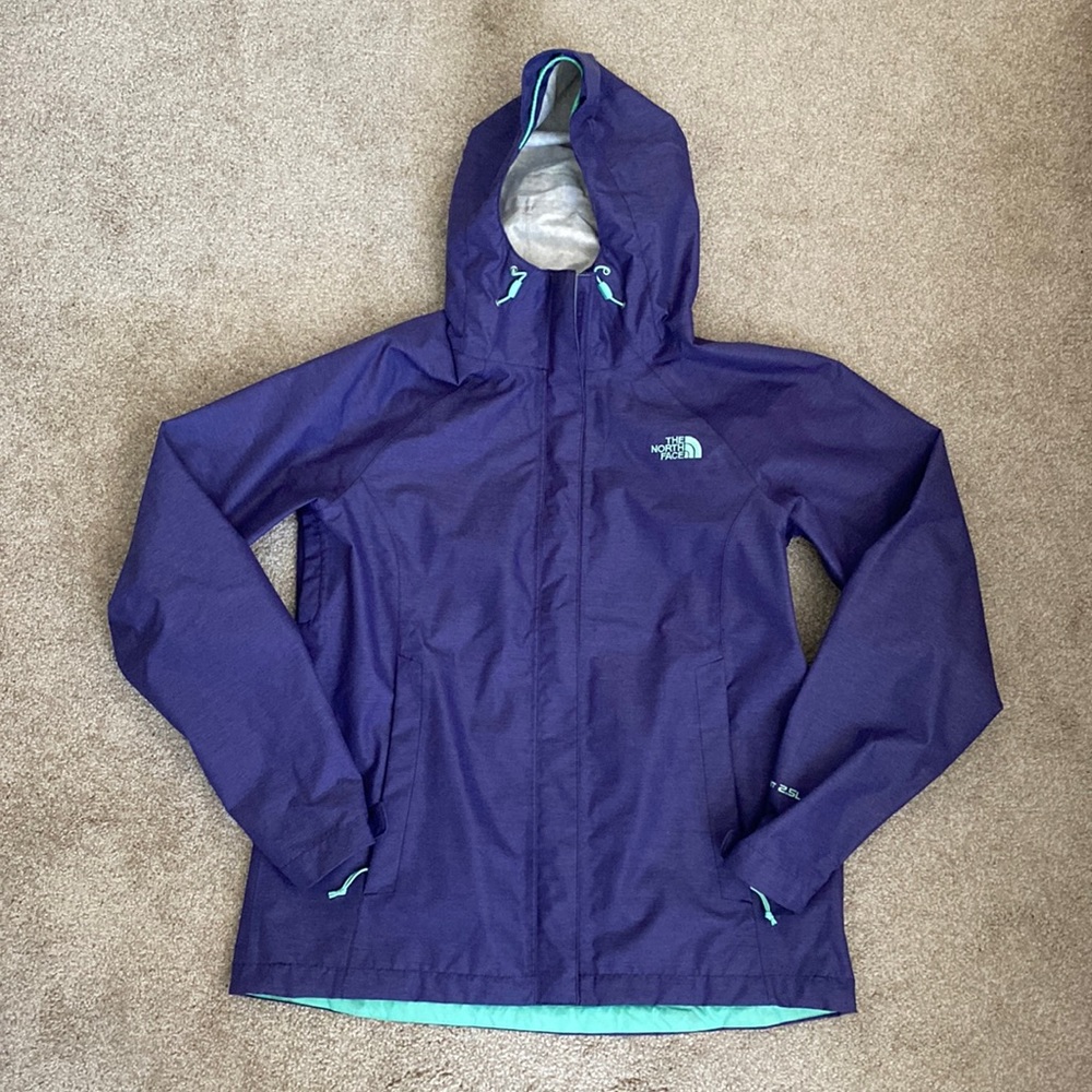 The North Face HyVent 2.5L Rain Jacket